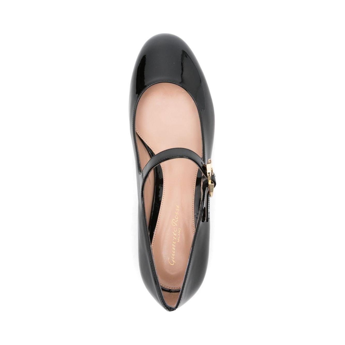 Gianvito Rossi Flat shoes Black Flat Shoes Gianvito Rossi