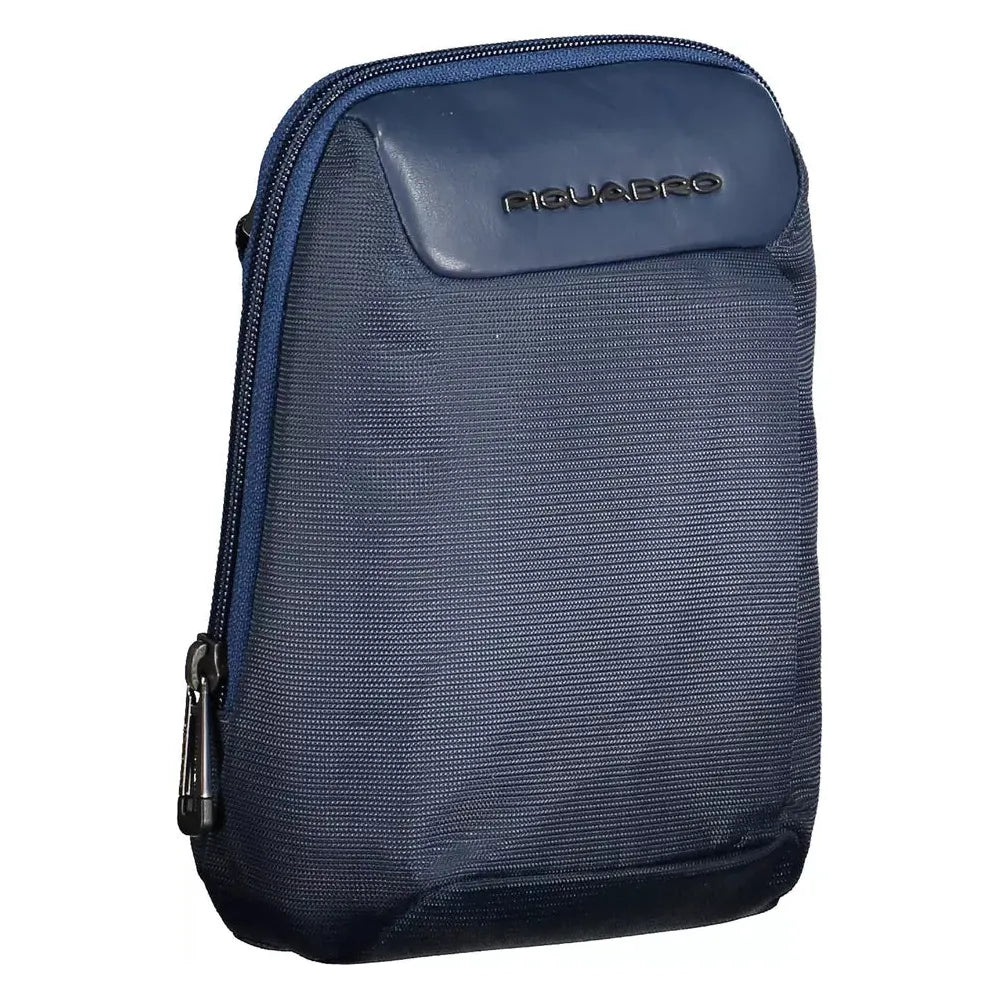 Front view with bag zipped and handles upright.