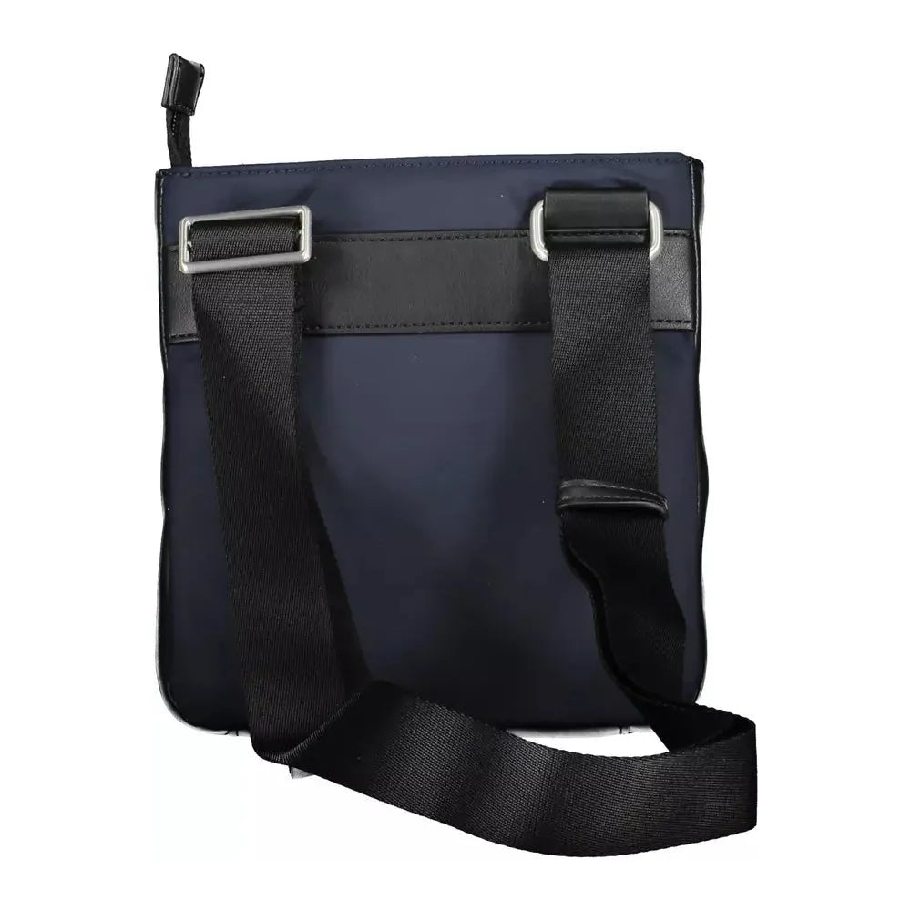 Front view with bag zipped and handles upright.