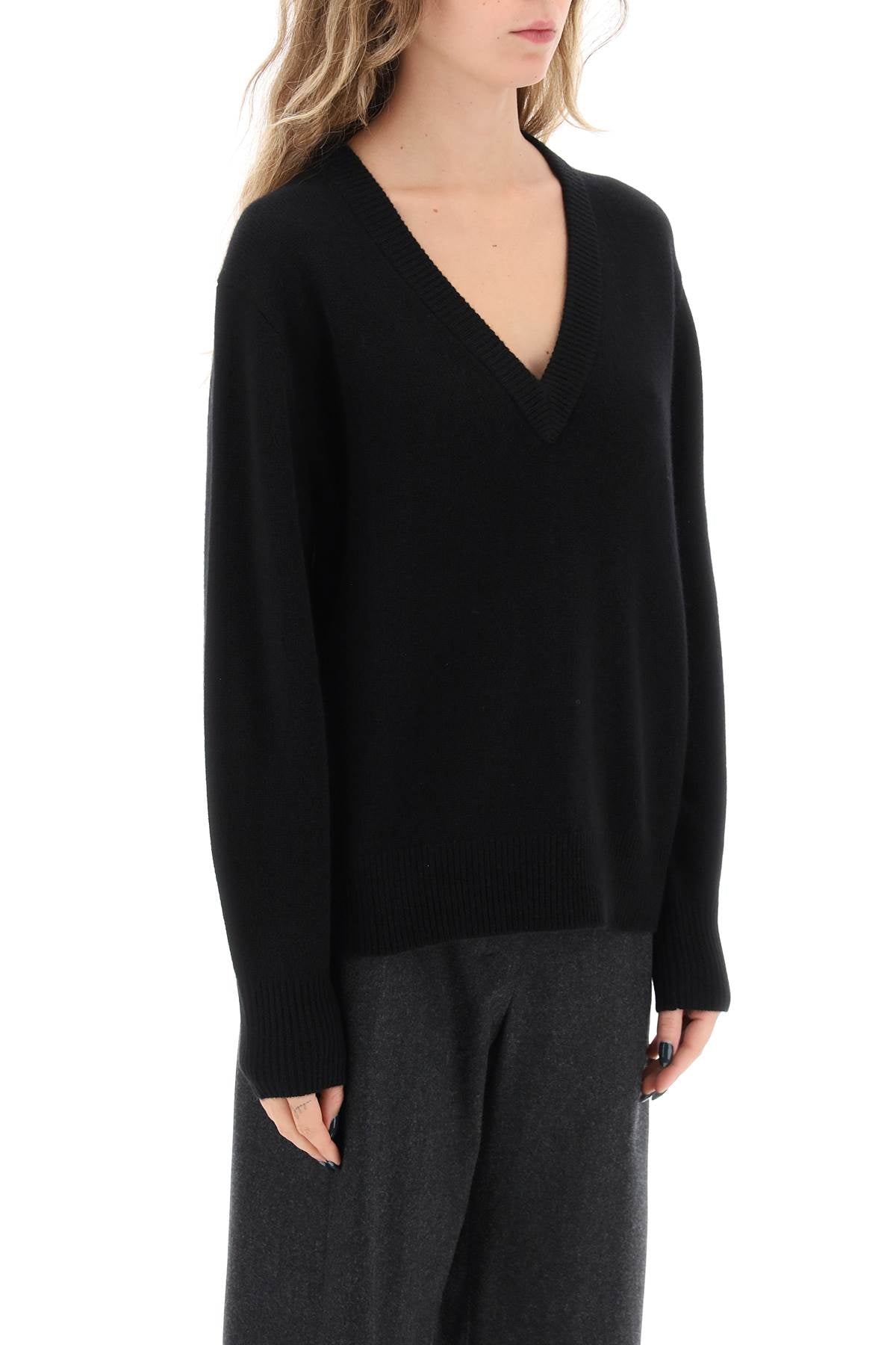 Guest In Residence the v cashmere sweater Knitwear Guest In Residence